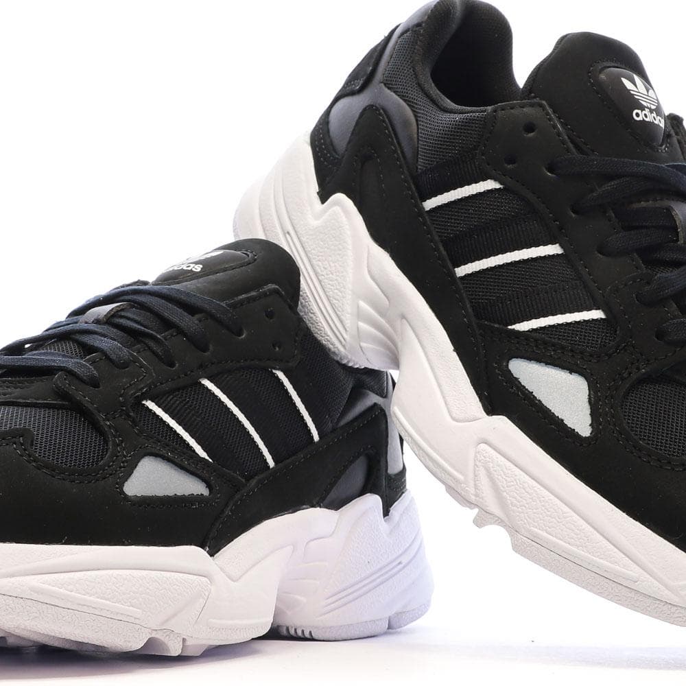 Baskets Noires/Blanches Femme Adidas Falcon 7