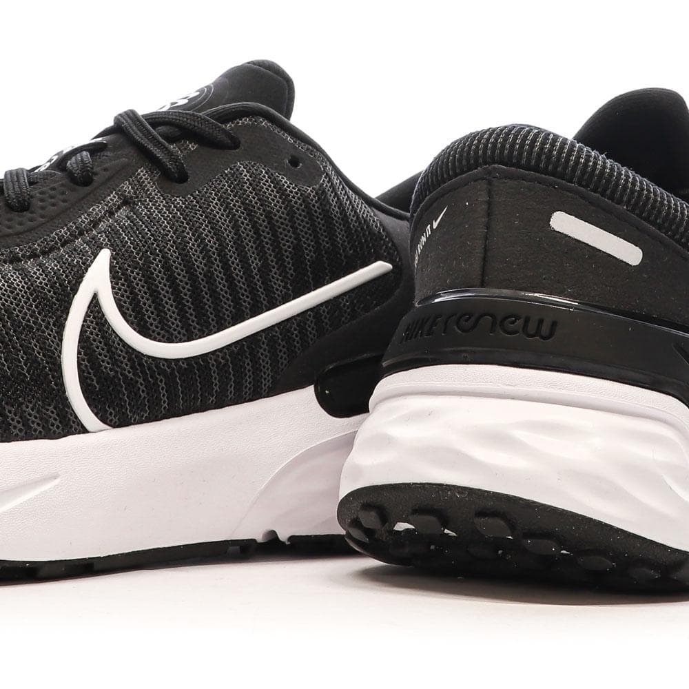 Chaussures de running Noire Femme Nike Renew 7
