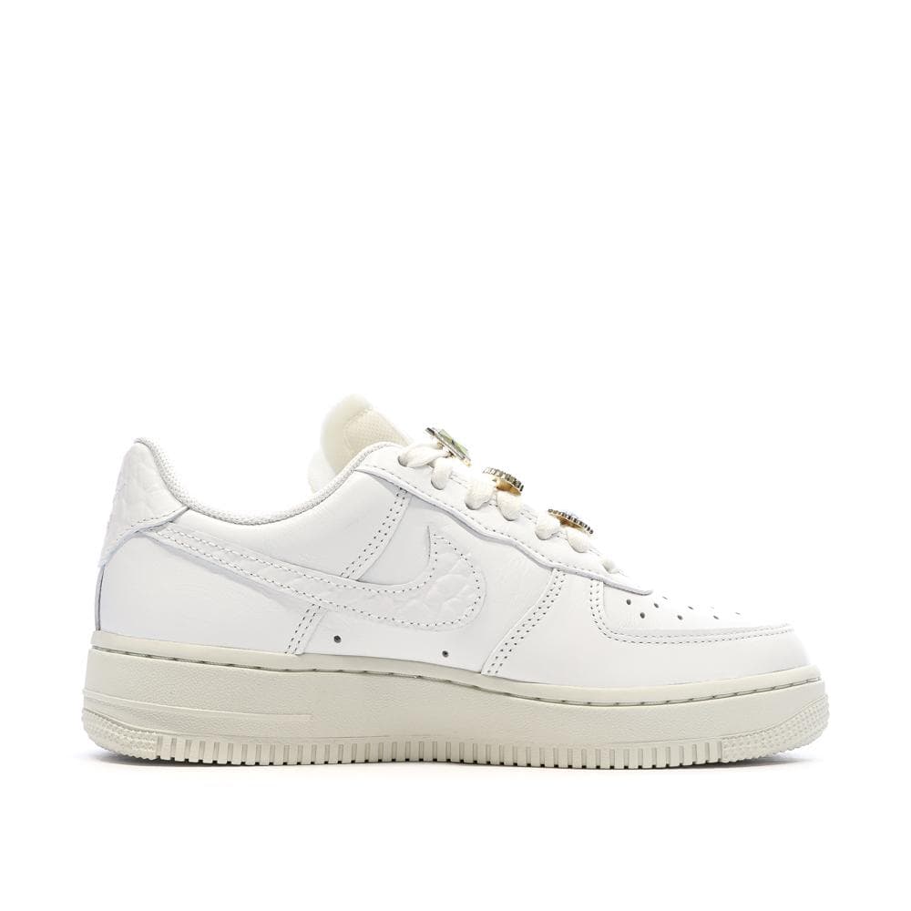 Baskets Blanches Femme Nike Air Force 1 Low 2