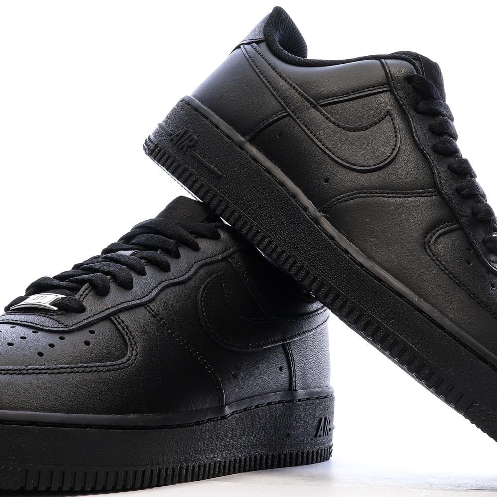 Baskets Noir Homme Nike Air Force 1 one 7