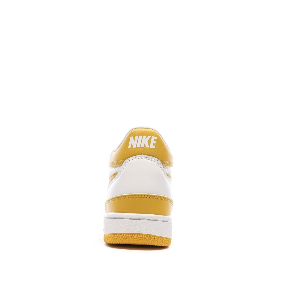 Baskets Blanches/Jaunes Homme Nike Attack 3