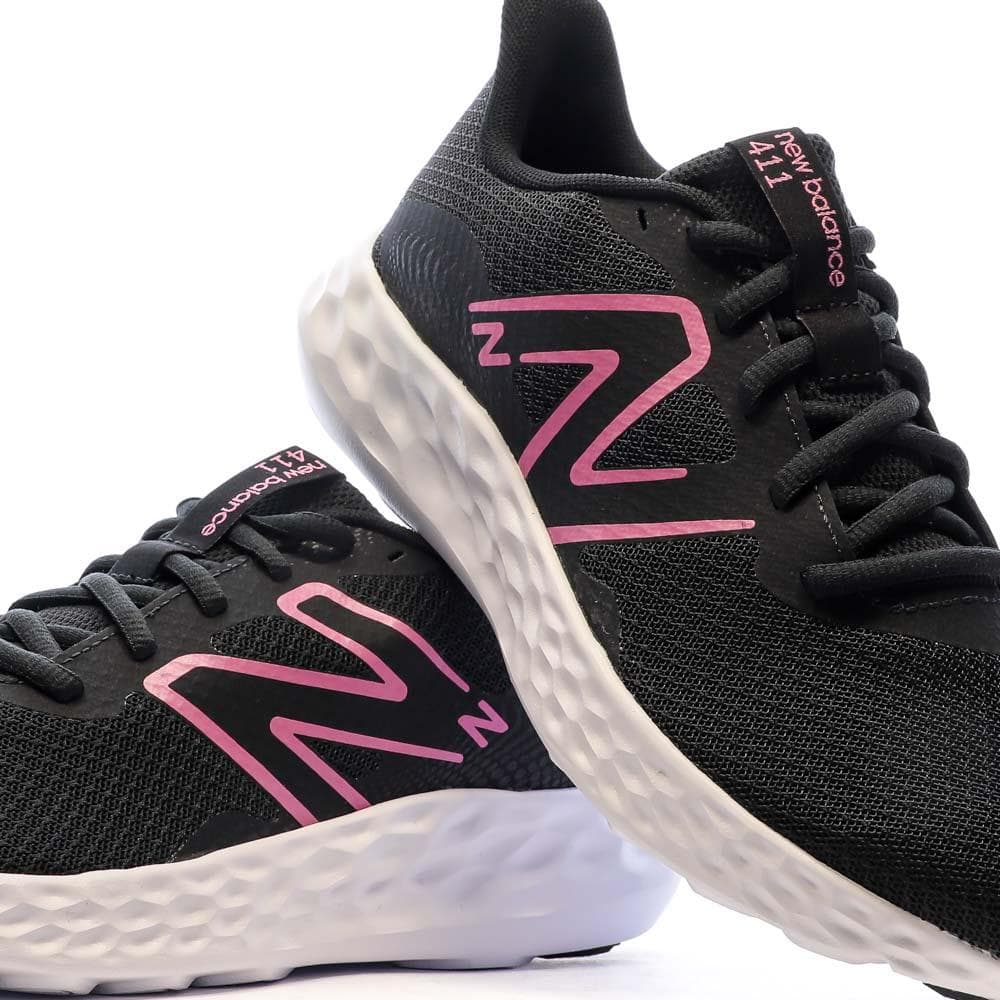 Chaussures de running Noires Femme New Balance 411 7