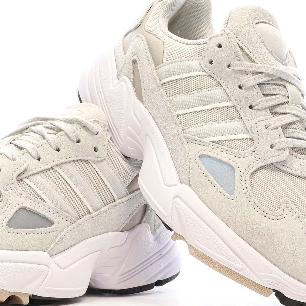 Baskets Beiges Mixte Adidas Falcon 7
