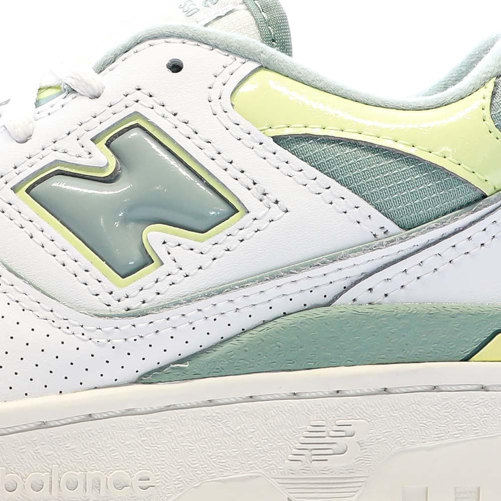 Baskets Blanches/Verte Femme New Balance 550 7