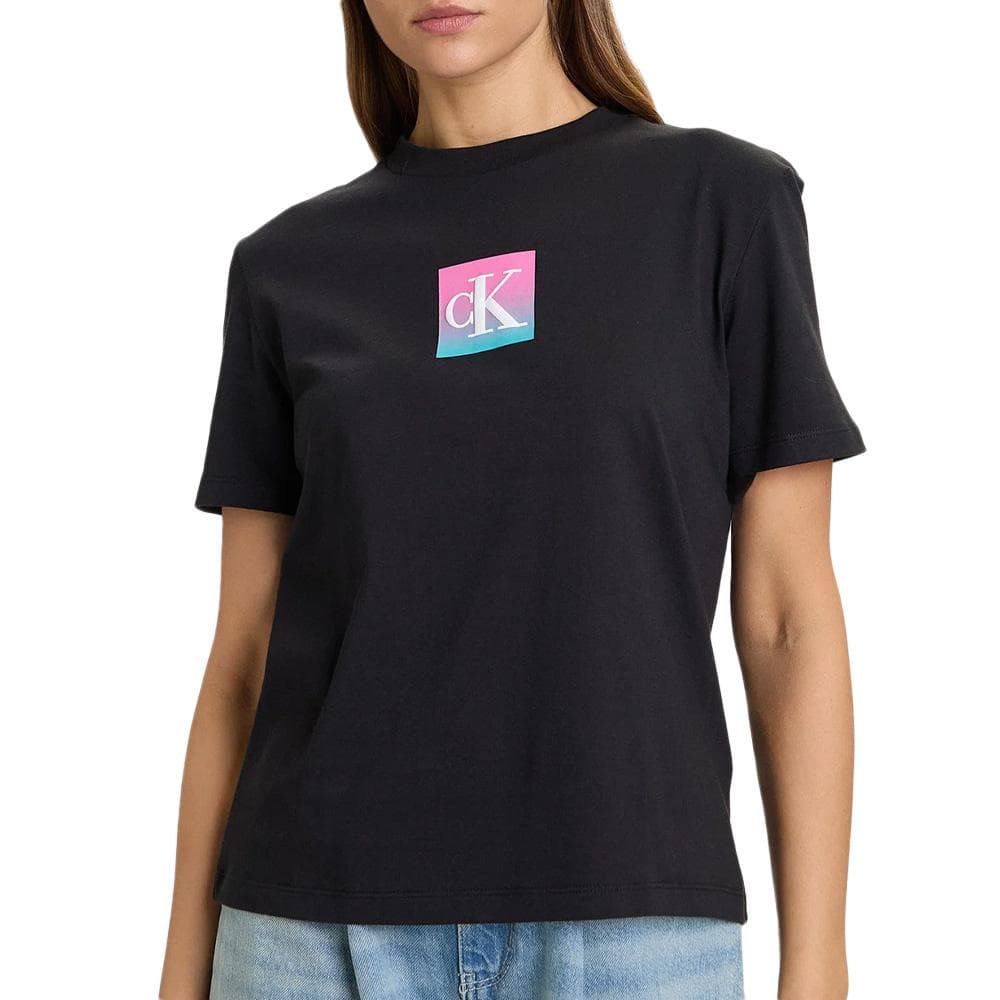 T-Shirt Noir Femme Calvin Klein Jeans Classic Boxed 1