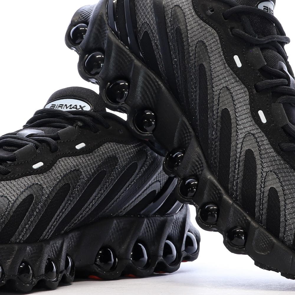 Baskets Noires Homme Nike Air Max Dn8 7