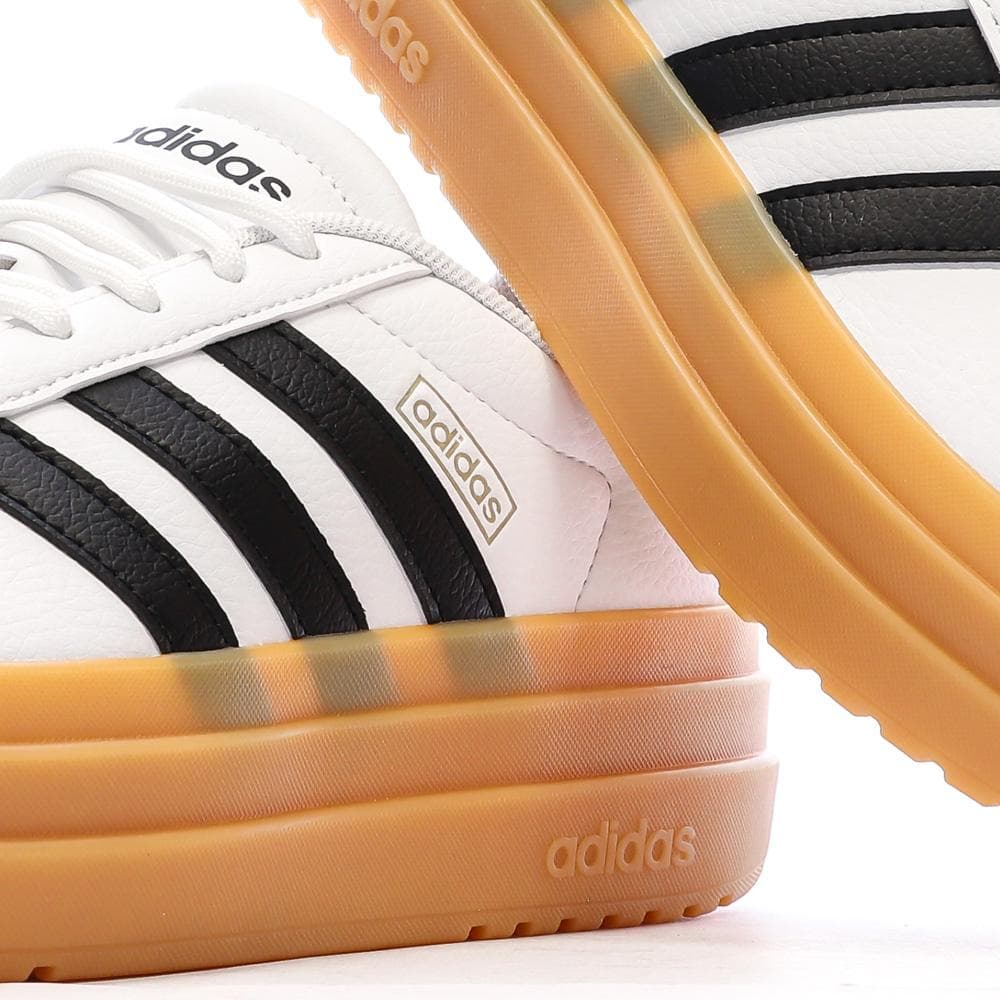 Baskets Blanc/Noir Femme Adidas Court Bold 7