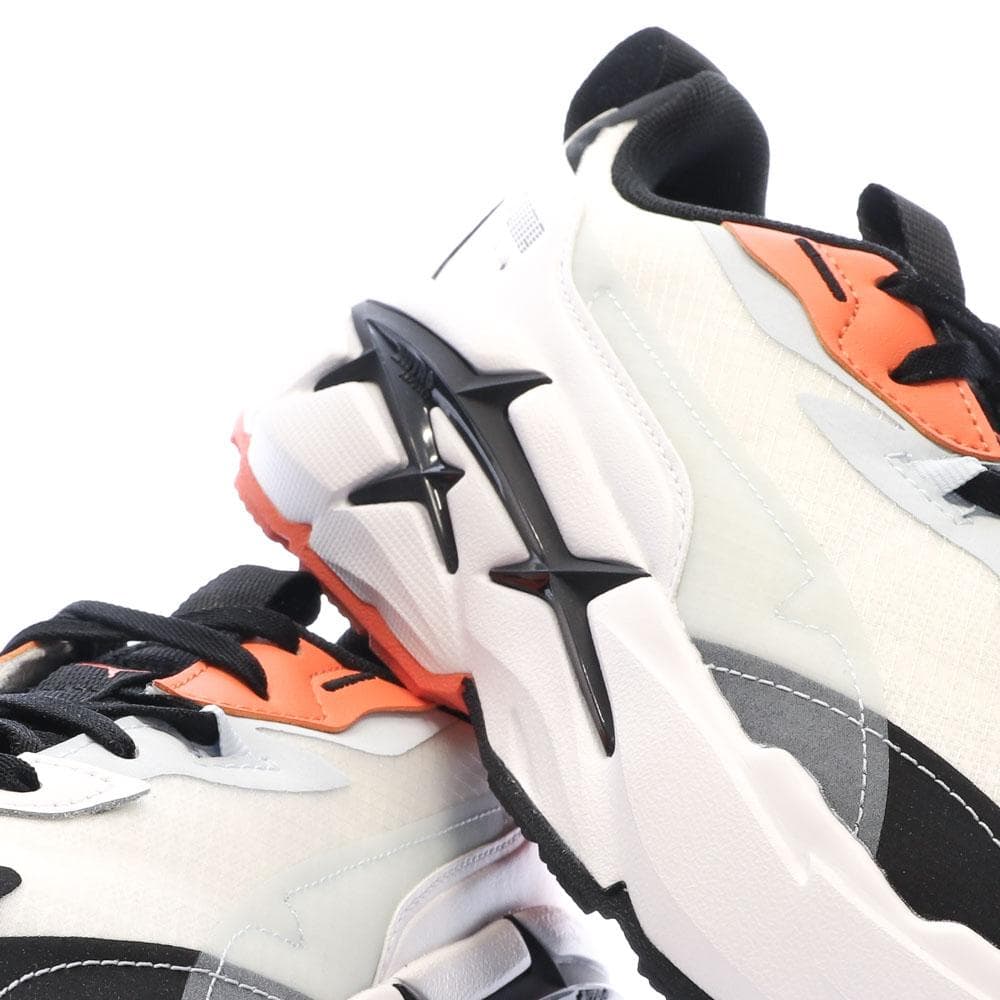 Baskets Blanches/Noires Femme Puma Spina 7