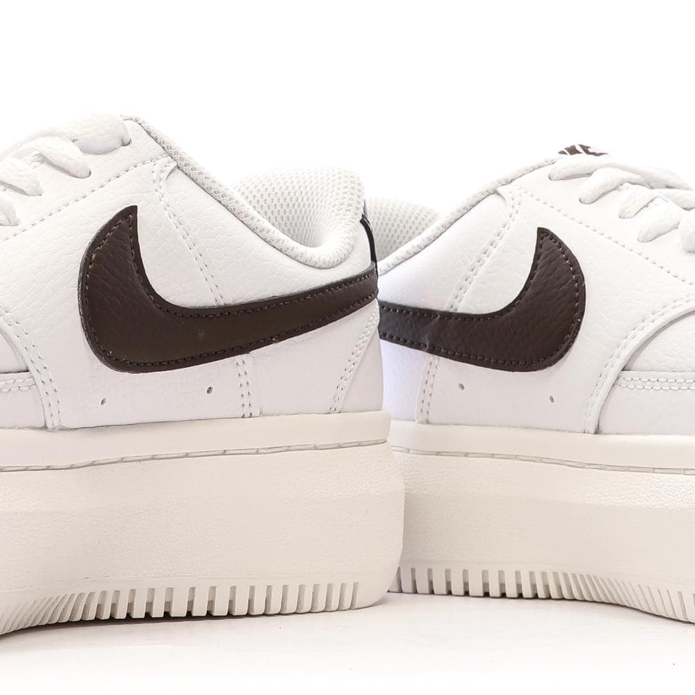 Baskets Blanc/ Noir Femme Nike Court Vision Alta 7
