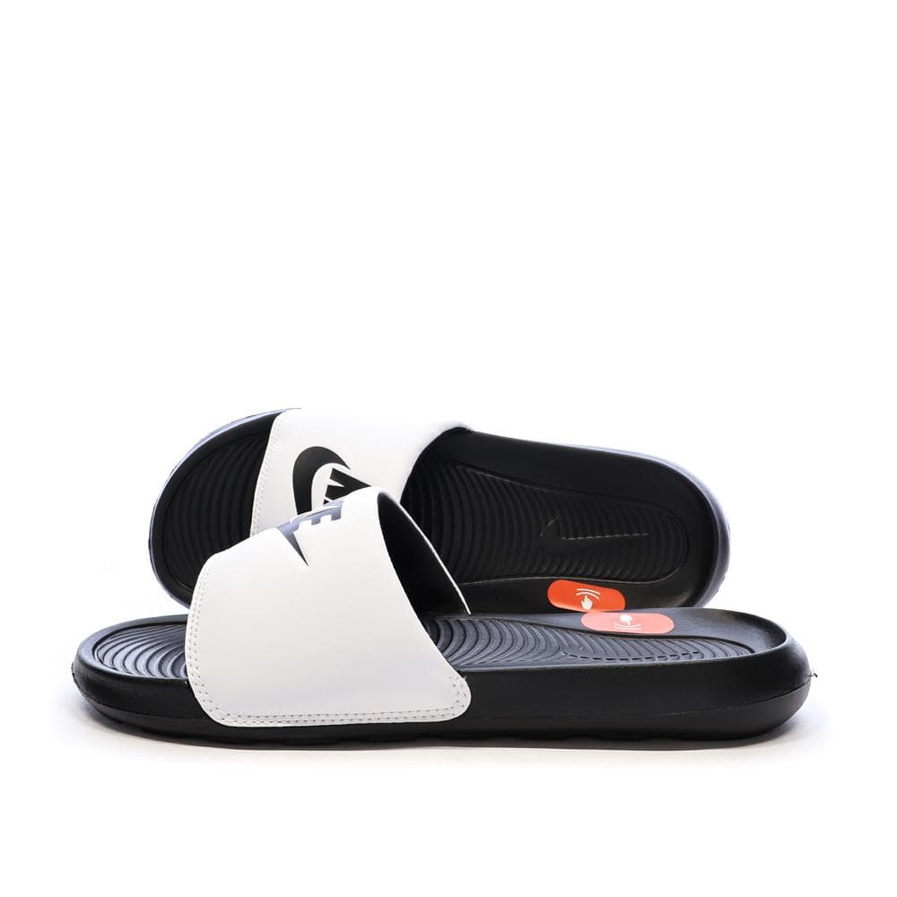 Claquettes Blanches/Noires Homme Nike Victori 1
