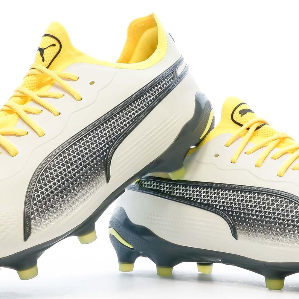 Chaussures de football Écru Homme PumaKing Ultimate 7